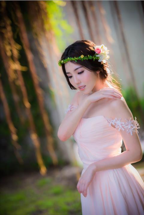 面对强势老婆出轨,初恋情人和小姨子我选谁?(点击浏览下一张趣图) 面对强势老婆出轨,初恋情人和小姨子我选谁?(点击浏览下一张趣图)