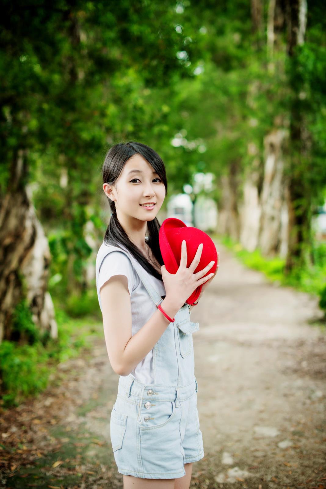 少妇游泳游出来的婚外情(5)(点击浏览下一张趣图)
