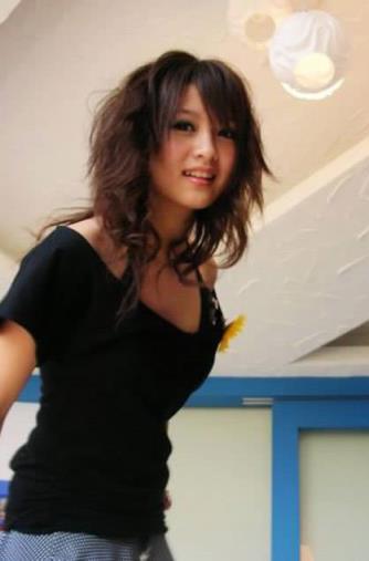 老公和小姐学陈冠希拍艳照(点击浏览下一张趣图)