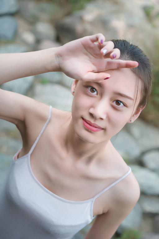 跟小姨子游泳难掩生理反应(2)(点击浏览下一张趣图)