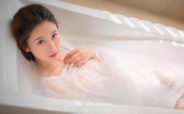 关于“疯子”王近山同志抛弃前妻要娶小姨子最后搞了自己保姆(2)(点击浏览下一张趣图)