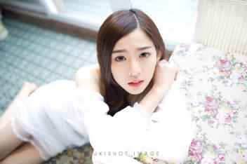 三个已婚男人分享一个她(2)(点击浏览下一张趣图)