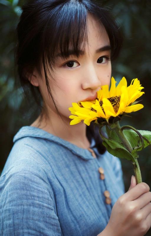 43岁的李冰冰，如今活的比20岁的更美好！(点击浏览下一张趣图)