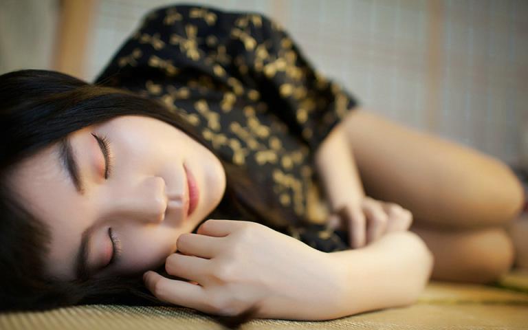 老婆照顾哥们一夜竟怀孕了(3)(点击浏览下一张趣图)