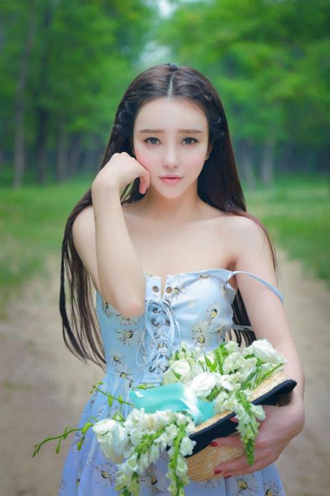 老婆不是处女，小姨把处女之身给了我(3)(点击浏览下一张趣图)
