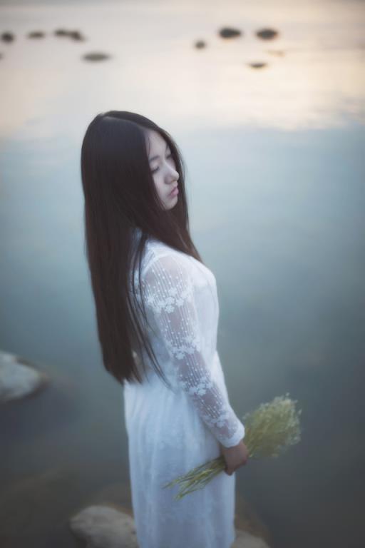 赵本山漂亮小姨子的性感私房照（图）(6)(点击浏览下一张趣图)