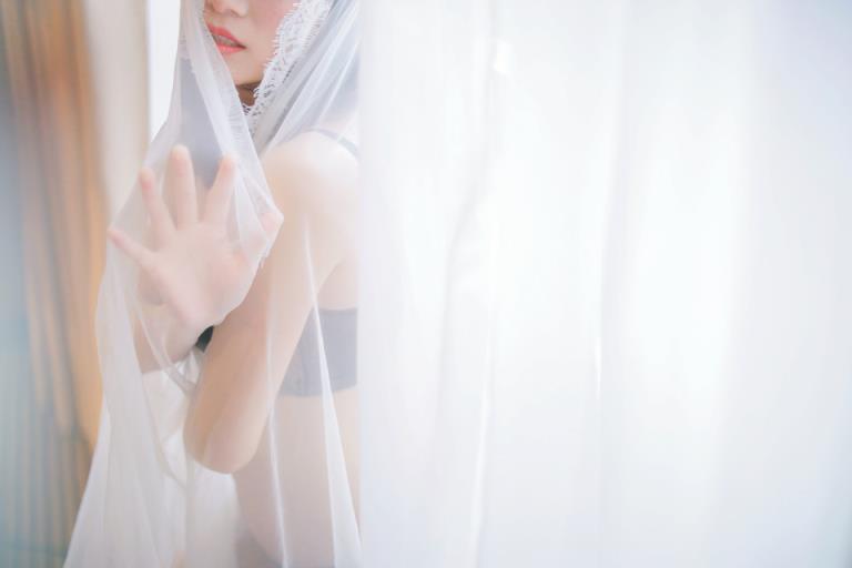 一个出轨女人的自白：相爱却终究深陷欲望的泥沼(2)(点击浏览下一张趣图)