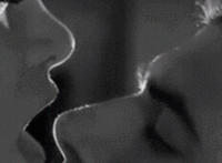 撸管专用妹子动态图：在厨房缠绵入骨