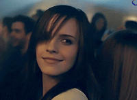 妹子被上动态图：我被同桌摸大腿内侧