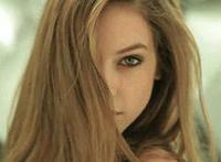 漫画h很黄很暴力15p 扶着她的腰从后面