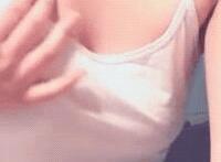 大尺度床吻戏大全 和几个阿姨  女主被男主强迫用道具