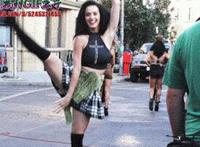 邪恶动态图片：偷拍女子厕所小便图片 厕所偷拍美女小便图片