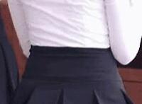 自然分娩视频无遮掩图片：分娩手伸进去接生图片