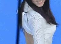 宫女舔皇帝龙根图:初次侍寝嬷嬷会怎么教