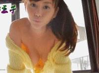 超大胆西西人体系艺人邪恶动态图：黄瓜断在体內 黄瓜断在菊花里