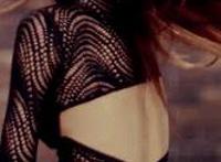 小日本爱情动作片动态图片：明星吻戏伸舌头视频