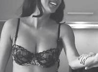 男女爱爱24式动态图：初女模被破流血图片