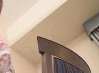 摸摸男人吃奶动态图：女人喂老公吃奶视频