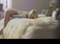 玩弄美女动态图片：怎样让女孩乖乖上你床