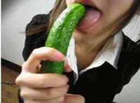 交换群夫妻邪恶GIF：交换qq群，女朋友在别男人家过夜