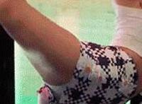 男生叉入女生动态图：姐姐的第次给了我