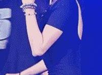 办公室里的诱惑邪恶动态图片：办公室里的激情 办公室诱惑美女上司