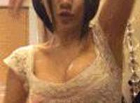 美女学生邪恶动态图：上课流水了怎么办