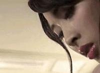 花吻在上百合邪恶图动态图：两个女的怎么搞基步骤