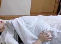 那晚我进姐姐房间然后 那晚他要了她七次