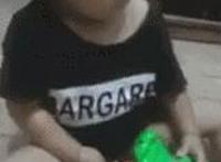 房东叔叔不要全文阅读 大叔你轻点儿小说邪恶动态图