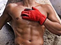 男人裸睡要不要穿内裤