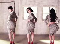 美国美女遭揉胸不反抗 美女被揉胸不反抗 美女被抓胸不反抗