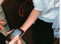 情侣间有趣的惩罚方式 情侣单独时玩的游戏