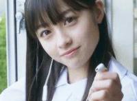 mmh邪恶热吻动态图：老婆和老公叉叉视频真人叉叉教程