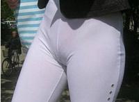 美女勒太紧图紧身衣的尴尬图 裤子太紧凹凸抽阴沟的图片