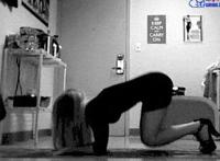 雨后小故事动态图：我被同桌捏奶的故事 同桌yaoqingwo