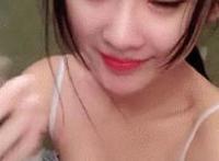 我被迫穿女装做女人 小男孩穿白色连裤袜