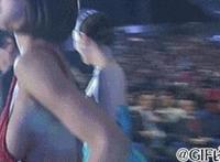 按在墙上从后面进去 瑶池肿大好胀吞吐