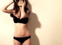 范文芳小龙女玷污视频 潘迎紫小龙女玷污视频