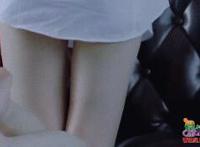 男女叉叉实景动态图：男人女人在床叉叉