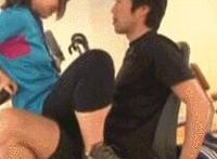 18浪姐脱衣服诱惑gif动态图：用过月经杯穿内裤图片 