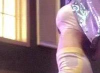 美女练瑜伽被绑住饶痒XXOO动态图：日本捆梆美女挠痒
