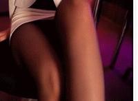 女友忘记挂电话 沈佳妮2分钟图片 我真没事我吃辣条呢