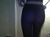 日本人跪舔图 男生用嘴给女生洗脚 女生对恋足怎么看