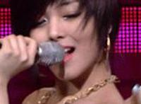 张柏芝舌头好恶心 美女的奶奶是什么样子动态图