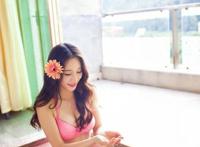 性感美人比基尼甜美女孩