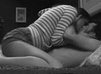 埋在她体内不断要她 炙热抵上柔软 花径撑到极致了嗯一啊：手指探入甬道gl