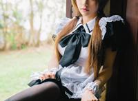 大学女友林夕雪图片欣赏 利艾地铁上无声的喘息