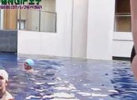 男人粗硬长动态图：女人喜欢大粗硬的好处 可以拿来撸的邪恶内涵gif动态图片