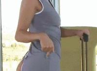 班主任和我在她家 班主任叫我上她 吃班主任的脚图片：日本av做爱动图